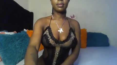 Snapshot of queenmavela_ chatting on February 2026 07:37:01 AM queenmavela_ online show from February 2026 07:37:01 AM