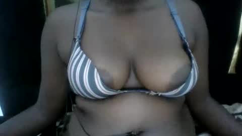 queenmelany online show from October 2025 09:03:02 PM