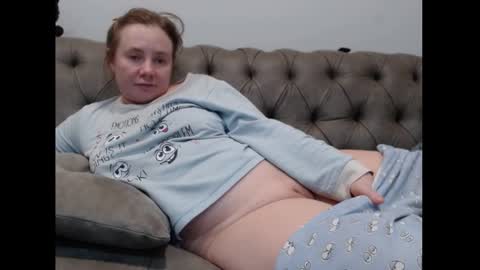 Snapshot of queenmymind chatting on January 2025 06:35:02 AM queenmymind online show from January 2025 06:35:02 AM