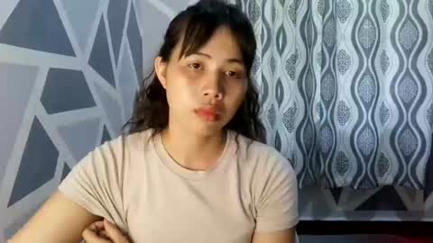 queennbbee online show from June 2026 06:33:02 AM