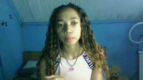 queennih online show from November 2025 06:53:01 PM