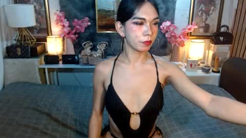queennira online show from July 2026 07:15:02 AM