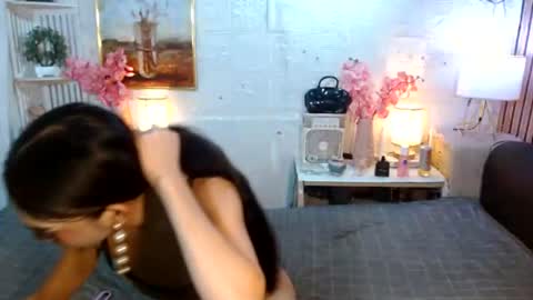 queennira online show from July 2026 05:21:01 AM