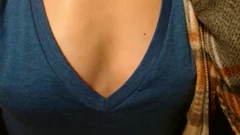 queenoftenderness online show from March 2026 08:42:01 PM