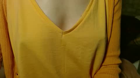 queenoftenderness online show from April 2026 05:16:01 PM