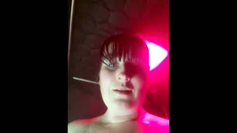 queenpeach13 online show from March 2026 06:25:01 PM