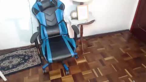 Rose online show from November 2025 12:43:02 AM