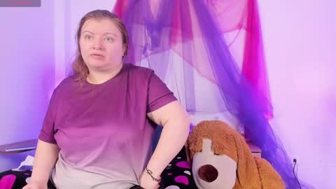 Snapshot of queensami7 chatting on May 2026 02:51:02 AM Samantha online show from May 2026 02:51:02 AM