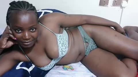 Snapshot of queensassy38 chatting on April 2026 10:55:01 AM Sassy online show from April 2026 10:55:01 AM