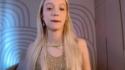 Serena XoXo online show from June 2026 01:17:02 PM