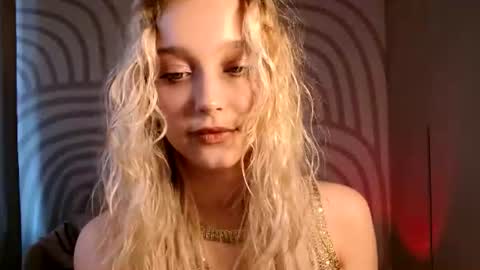 Serena XoXo online show from July 2026 12:09:01 PM