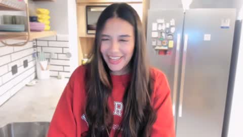 Snapshot of queenv66 chatting on February 2025 01:12:02 AM Val - online show from February 2025 01:12:02 AM