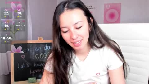 Snapshot of queitsharm_ chatting on April 2026 05:43:02 AM Anna online show from April 2026 05:43:02 AM
