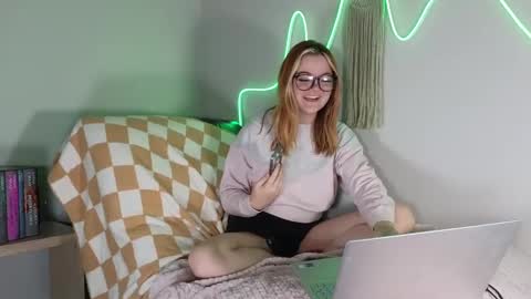 Bri online show from December 2024 03:04:01 AM