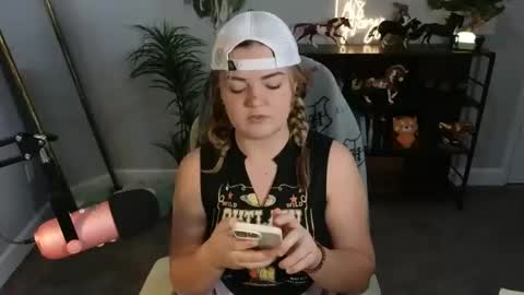 Bri online show from November 2025 02:00:02 AM