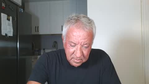 Snapshot of quest_one chatting on October 2025 03:25:02 AM Jim online show from October 2025 03:25:02 AM