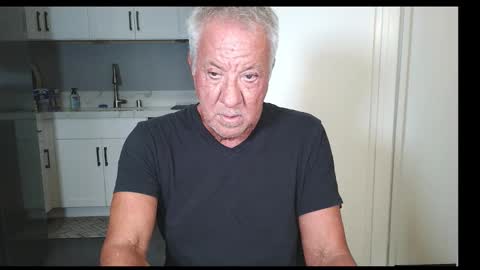 Snapshot of quest_one chatting on October 2025 02:43:02 AM Jim online show from October 2025 02:43:02 AM