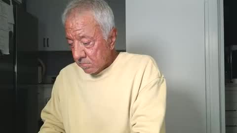 Snapshot of quest_one chatting on February 2026 04:35:02 AM Jim online show from February 2026 04:35:02 AM