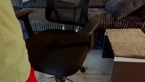 Snapshot of questionsfordays chatting on May 2026 10:36:02 PM DaddyDreams online show from May 2026 10:36:02 PM