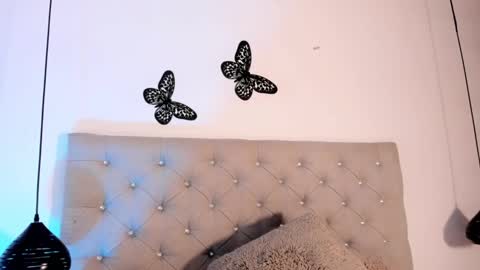 quetzal_coatl_ online show from November 2025 08:41:01 PM