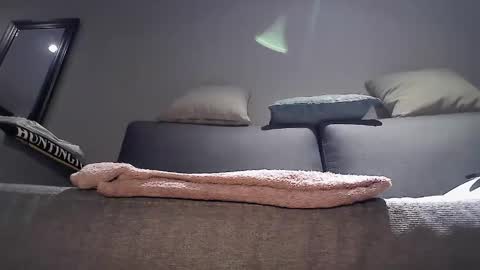 quik32 online show from March 2025 04:45:02 AM