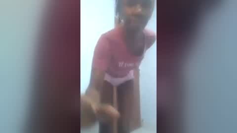 Snapshot of quinlatifah chatting on July 2026 12:00:02 PM Sexy Naughty online show from July 2026 12:00:02 PM