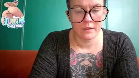 Snapshot of quinnofspades chatting on November 2025 06:21:01 PM quinnofspades online show from November 2025 06:21:01 PM