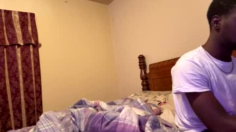 Snapshot of quuwavvy chatting on November 2025 10:47:02 AM quuwavvy online show from November 2025 10:47:02 AM