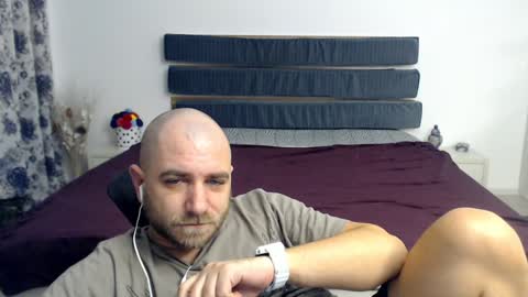 R0bila online show from January 2025 08:34:02 PM