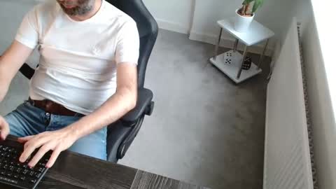 Rare online show from November 2025 10:15:01 AM