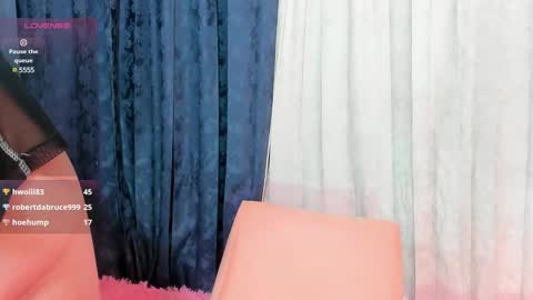 Snapshot of rachel_dubois chatting on March 2025 04:38:02 AM Rachel online show from March 2025 04:38:02 AM