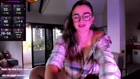 Rachel Foss online show from December 2024 06:39:01 PM