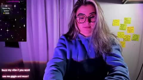 Rachel Foss online show from December 2024 11:06:02 PM