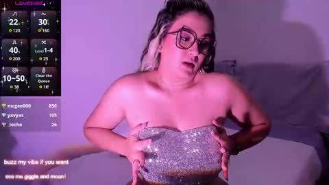 Rachel Foss online show from December 2024 09:39:02 PM