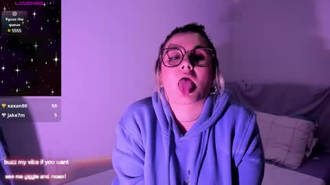 Rachel Foss online show from January 2025 01:52:02 AM