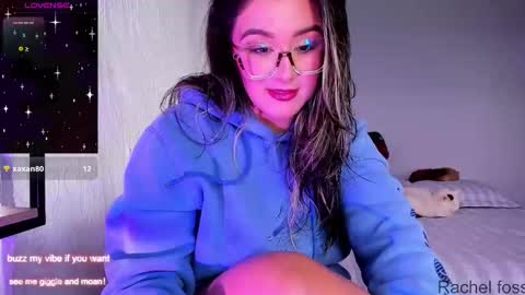 Rachel Foss online show from October 2025 08:53:02 PM