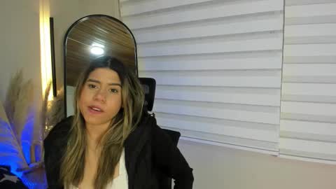 Rachell online show from October 2025 04:20:02 AM