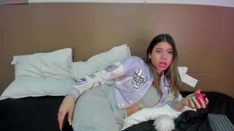 Rachell online show from April 2026 06:19:01 AM