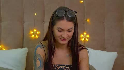 Snapshot of rachellsimpson chatting on January 2025 06:38:01 PM RachellSimpson online show from January 2025 06:38:01 PM