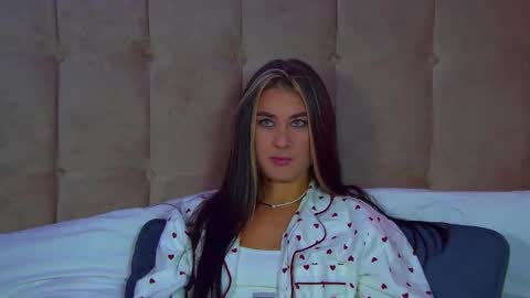 Snapshot of rachellsimpson chatting on September 2025 07:02:02 PM RachellSimpson online show from September 2025 07:02:02 PM