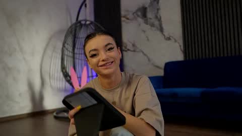 Ann online show from April 2026 04:13:02 AM