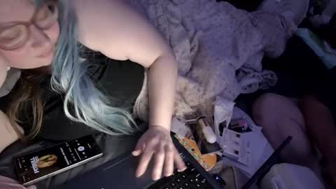 Snapshot of rachs_wardrobe chatting on March 2026 01:01:02 AM rachs_wardrobe online show from March 2026 01:01:02 AM