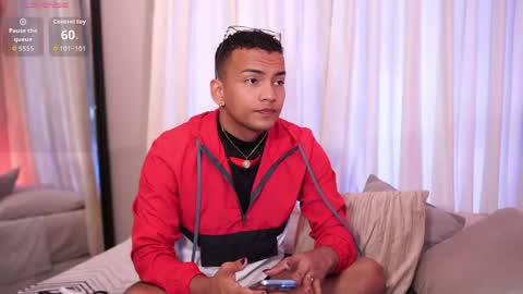 Snapshot of rafa_cruz chatting on April 2026 12:18:01 PM rafa_cruz online show from April 2026 12:18:01 PM