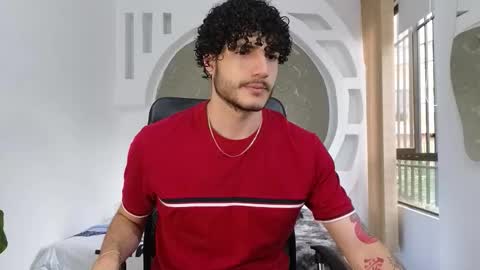 R A F A E L online show from November 2025 08:44:01 PM