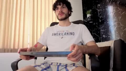 R A F A E L online show from December 2025 08:47:02 PM