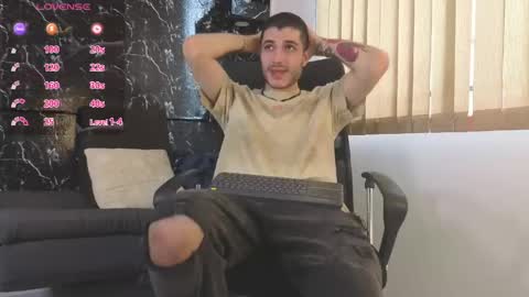 Snapshot of rafael_mendez chatting on May 2026 08:51:01 PM R A F A E L online show from May 2026 08:51:01 PM