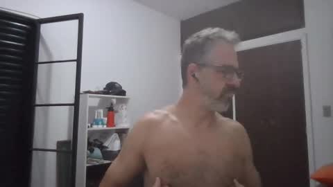 Big Uncle Jungle online show from October 2025 04:04:02 AM