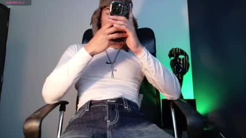 Snapshot of rafaelstone chatting on January 2026 03:22:02 AM IG online show from January 2026 03:22:02 AM