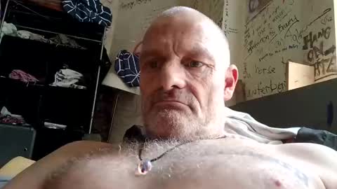 Bigthickdickinvic online show from February 2025 01:45:01 AM