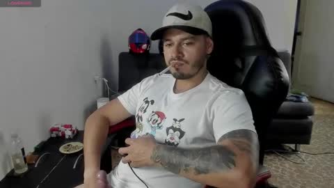 Snapshot of ragnar_lothbrok77 chatting on October 2025 07:43:01 PM ragnar_lothbrok77 online show from October 2025 07:43:01 PM